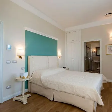 Villa Sleeps 10 Pool Air Con Wifi Baveno