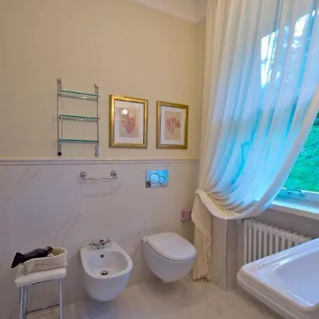 Villa Sleeps 10 Pool Air Con Wifi