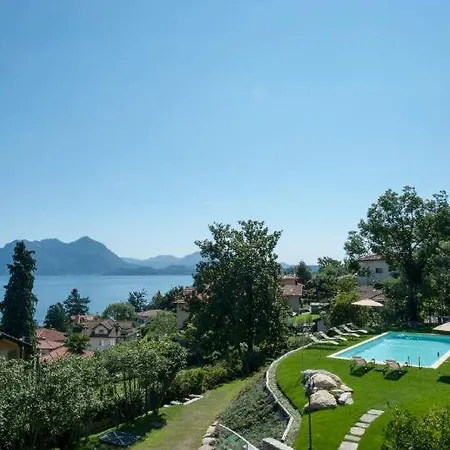 Villa Sleeps 10 Pool Air Con Wifi *